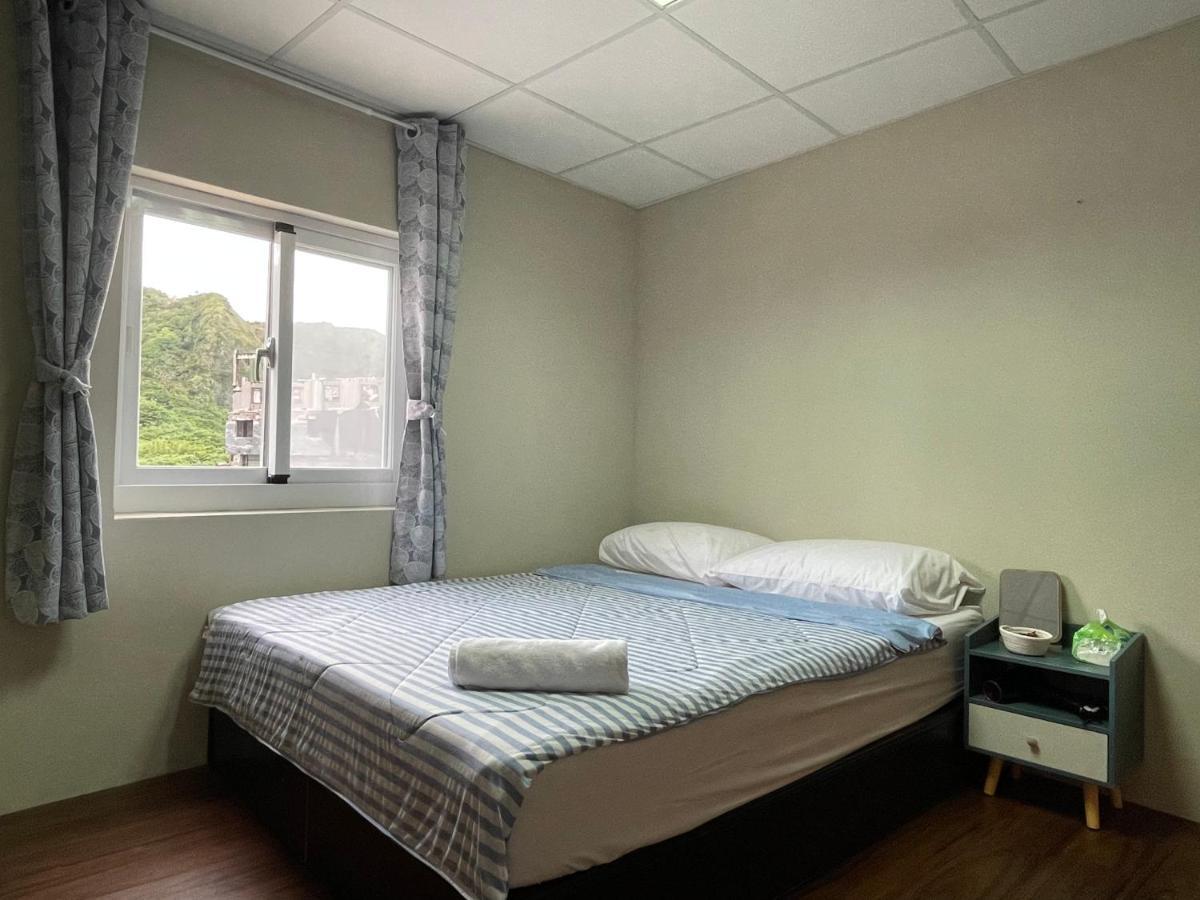 Bed and Breakfast 海人生海景民宿cest La Vie Lyudao Exterior foto