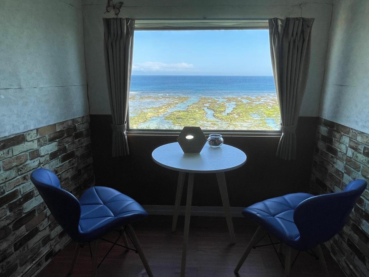 Bed and Breakfast 海人生海景民宿cest La Vie Lyudao Exterior foto